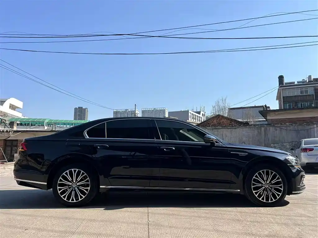 Volkswagen Phideon 2019 380TSI 2WD Business Edition China VI фото 3