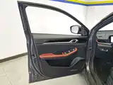 Фото 7 - Geely Coolray