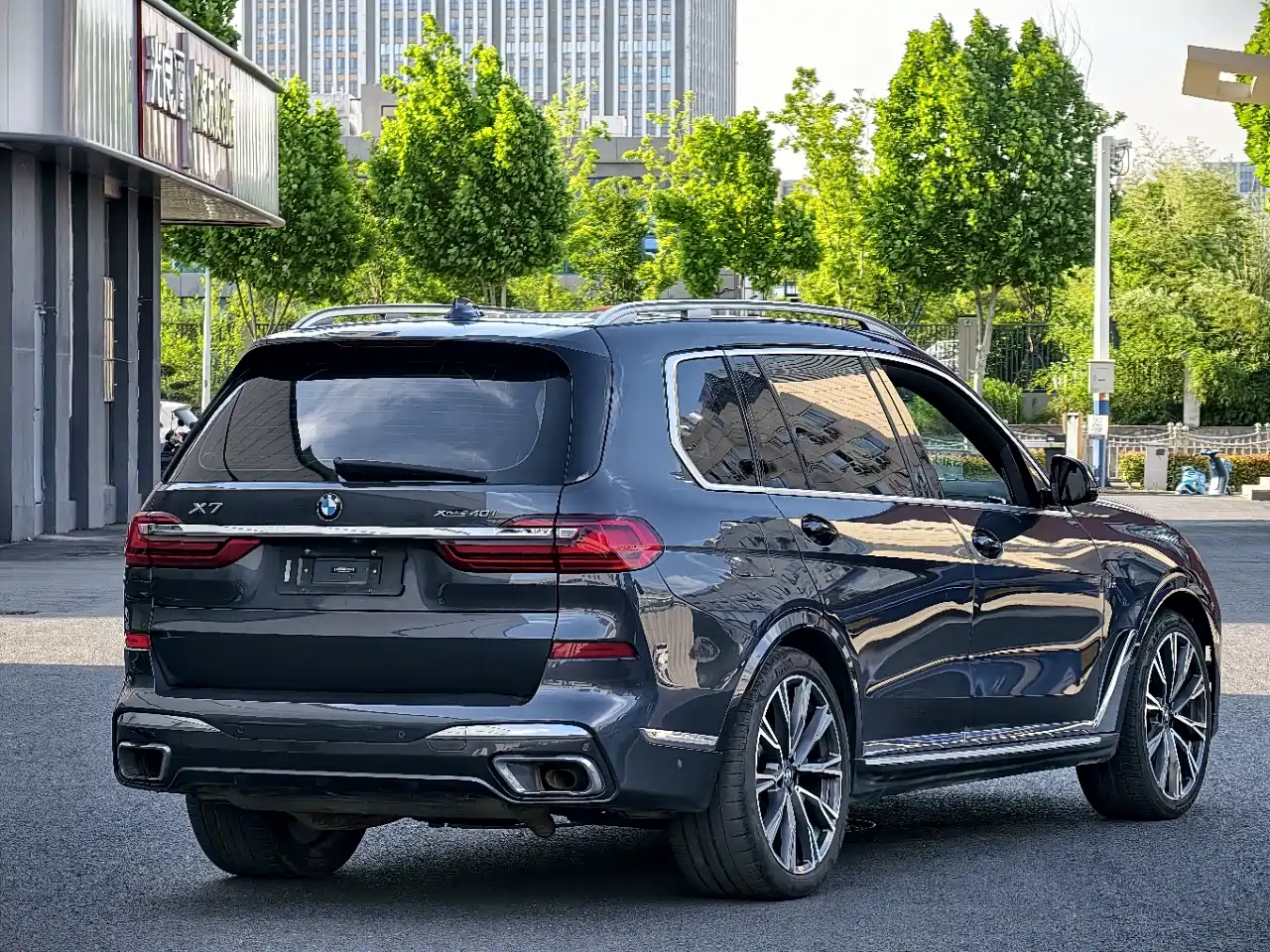 BMW X7 2019 xDrive40i Executive M Sport Package фото 9