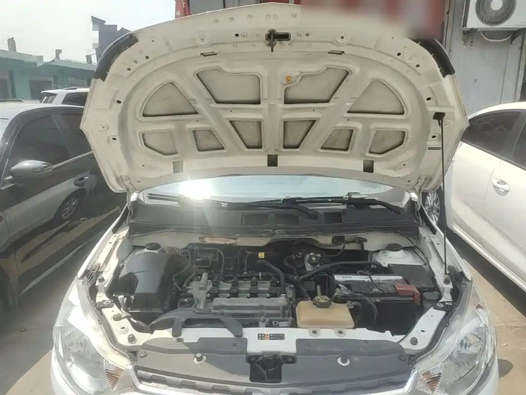 Chevrolet Sail 2015 Sail 3 1.3L Manual Ideal Edition фото 20