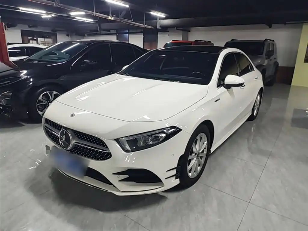 MERCEDES-BENZ CLASS A