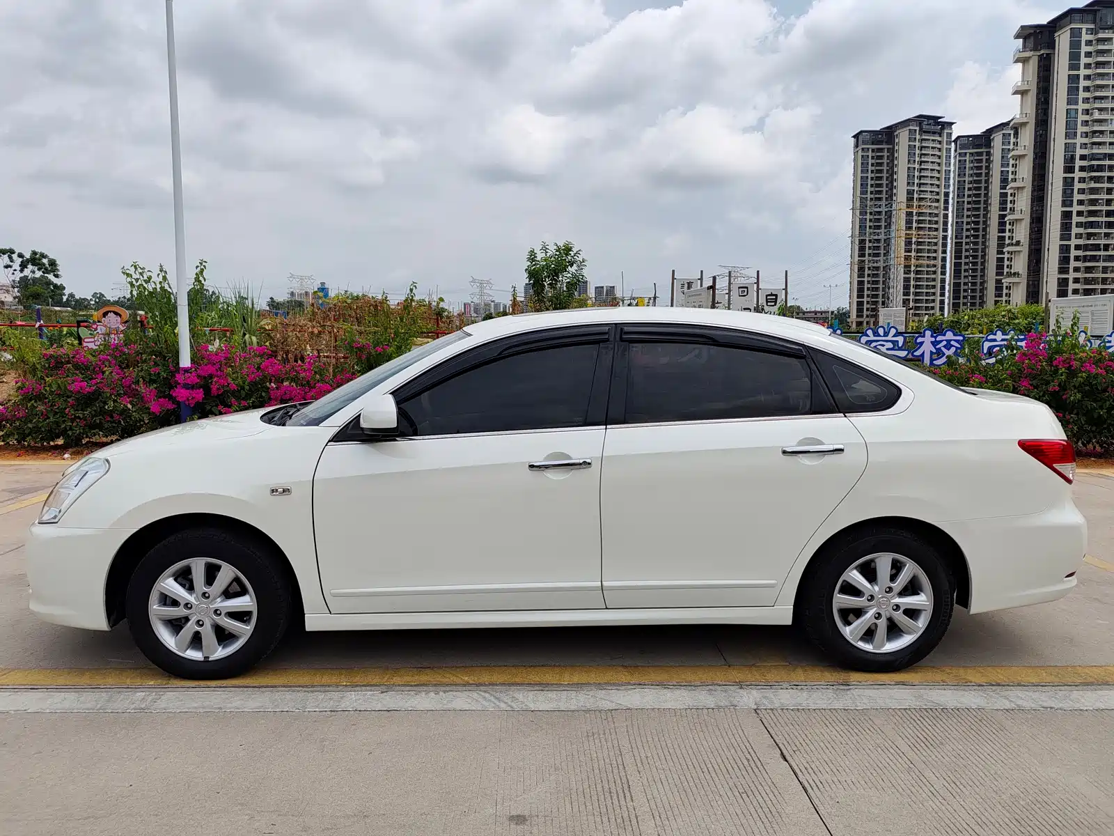 Photo 3 - Nissan Sylphy