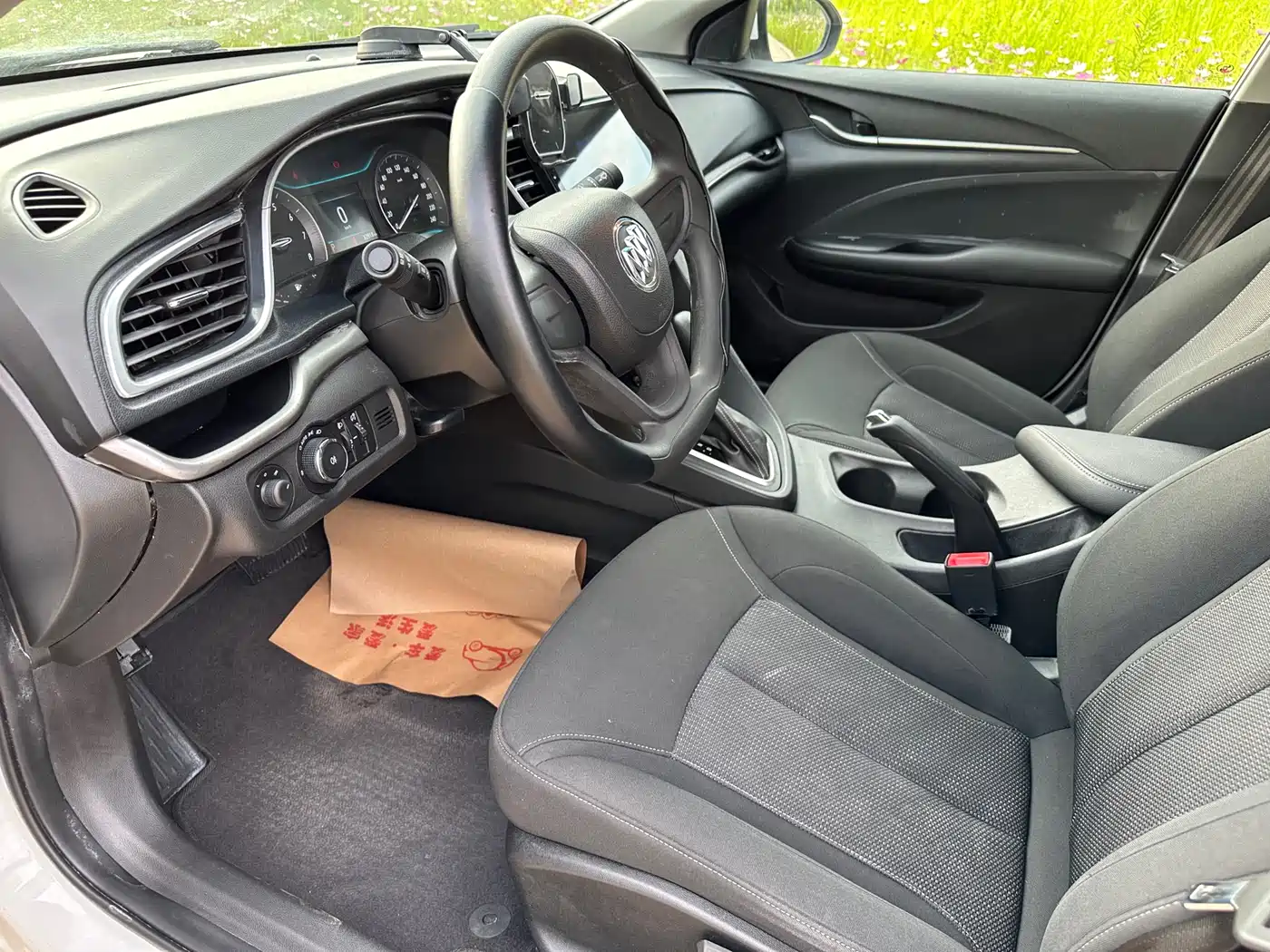 Photo 5 - Buick Excelle
