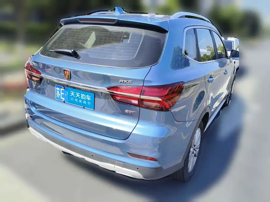 Фото 2 - Roewe RX5