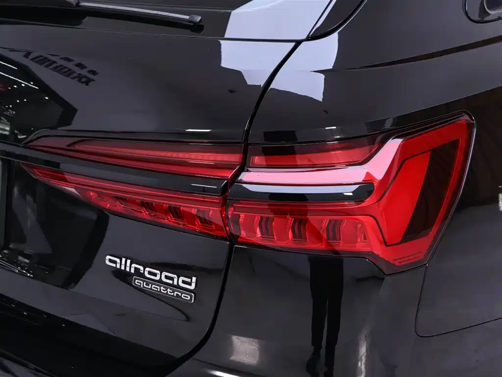 Audi A6 (Import) 2023 Model allroad quattro 55 TFSI Premium Off-road Version фото 9