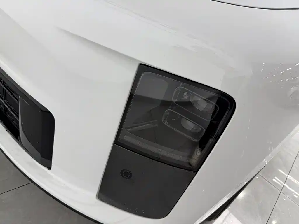 2026 Li Auto i6