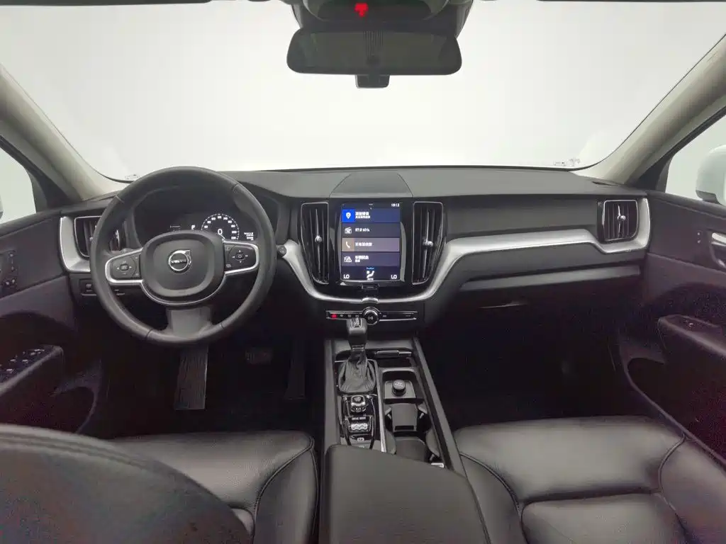 Фото 5 - Volvo XC60
