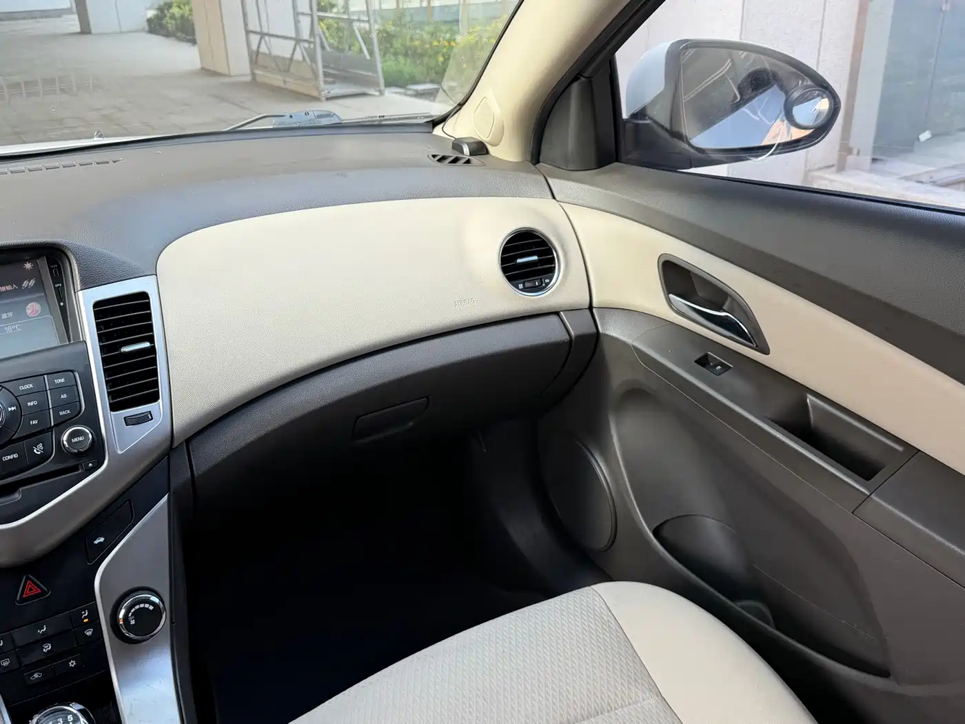 Chevrolet Cruze 2015 1.5L Classic SL MT фото 13