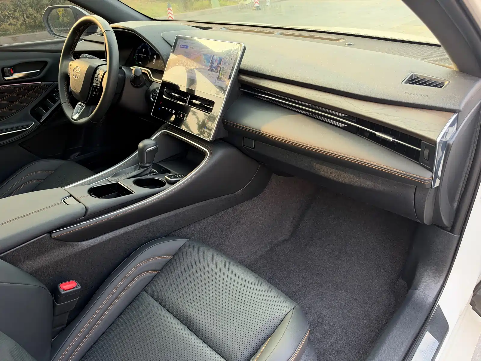 Photo 19 - Toyota Avalon