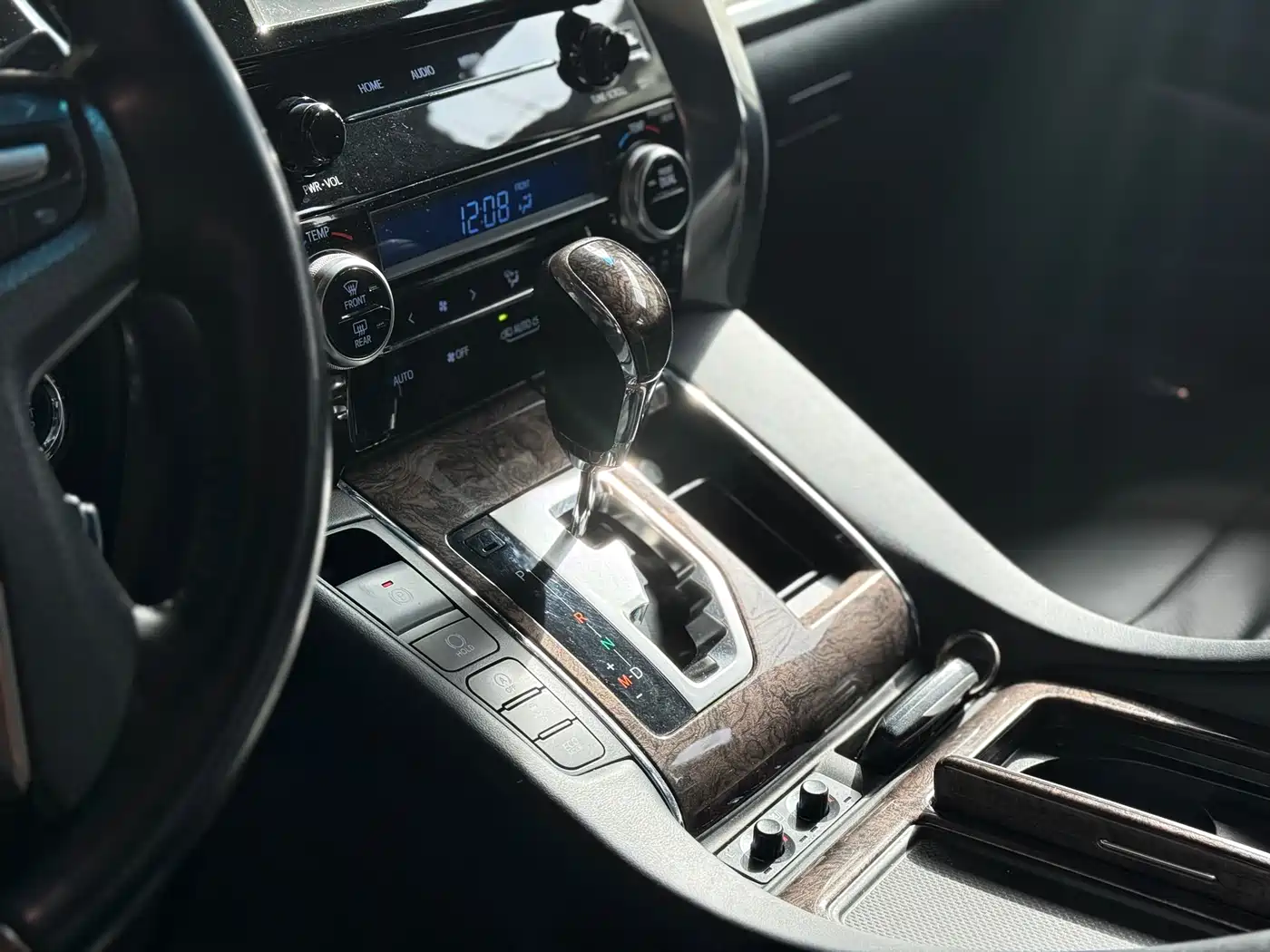 Toyota Alphard 2018 Facelift 3.5L Premium Edition фото 9