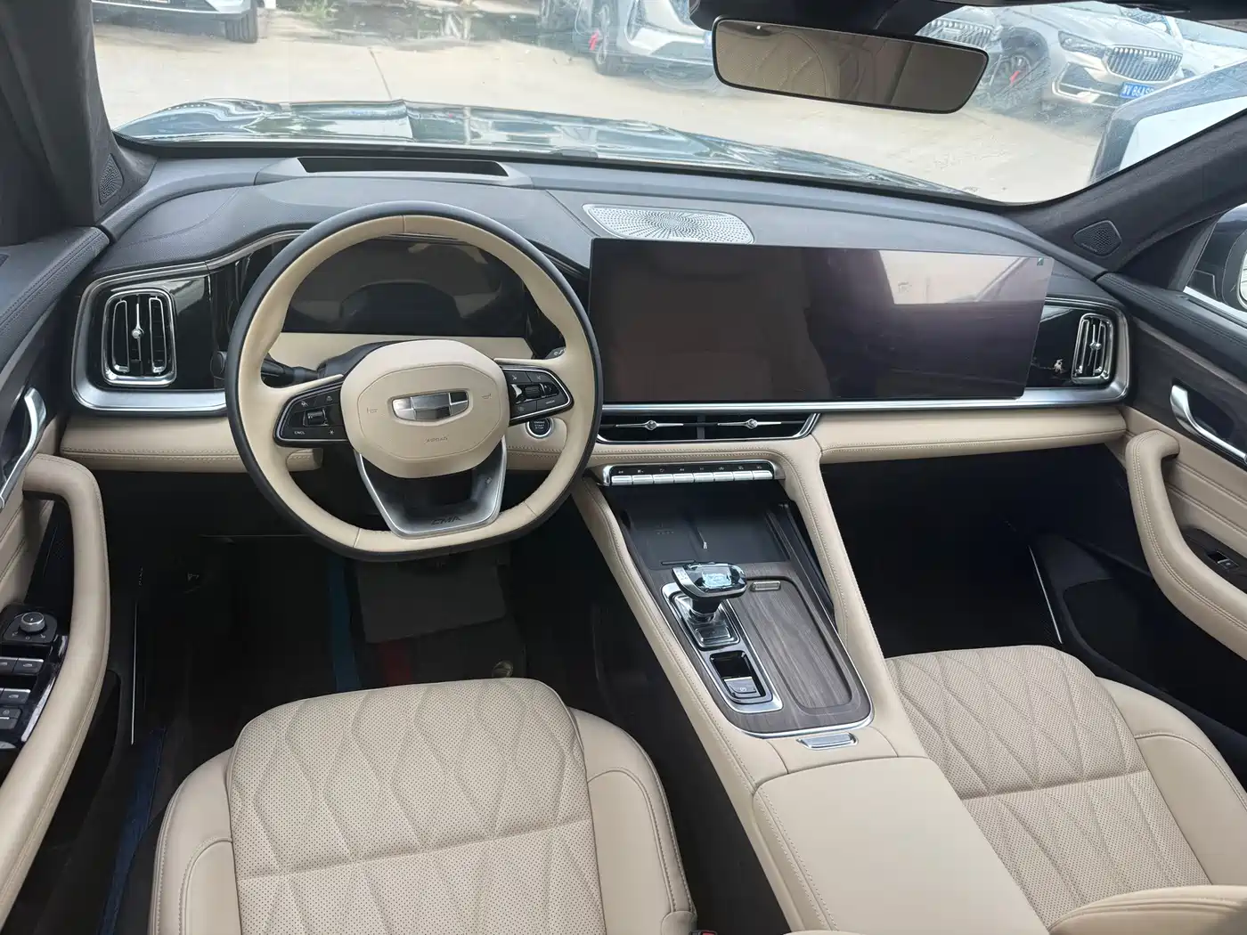 Фото 6 - Geely Xingyue L