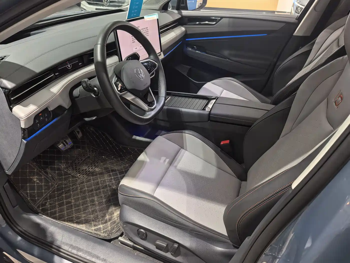 VOLKSWAGEN ID.7 VIZZION