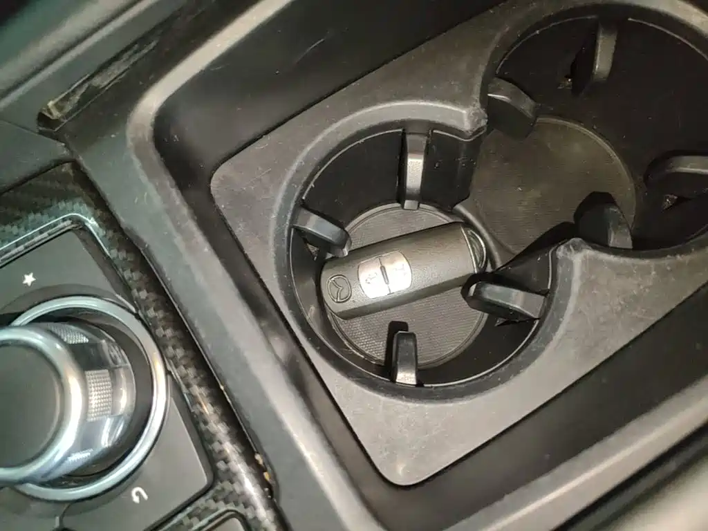 Фото 9 - Mazda Mazda 3