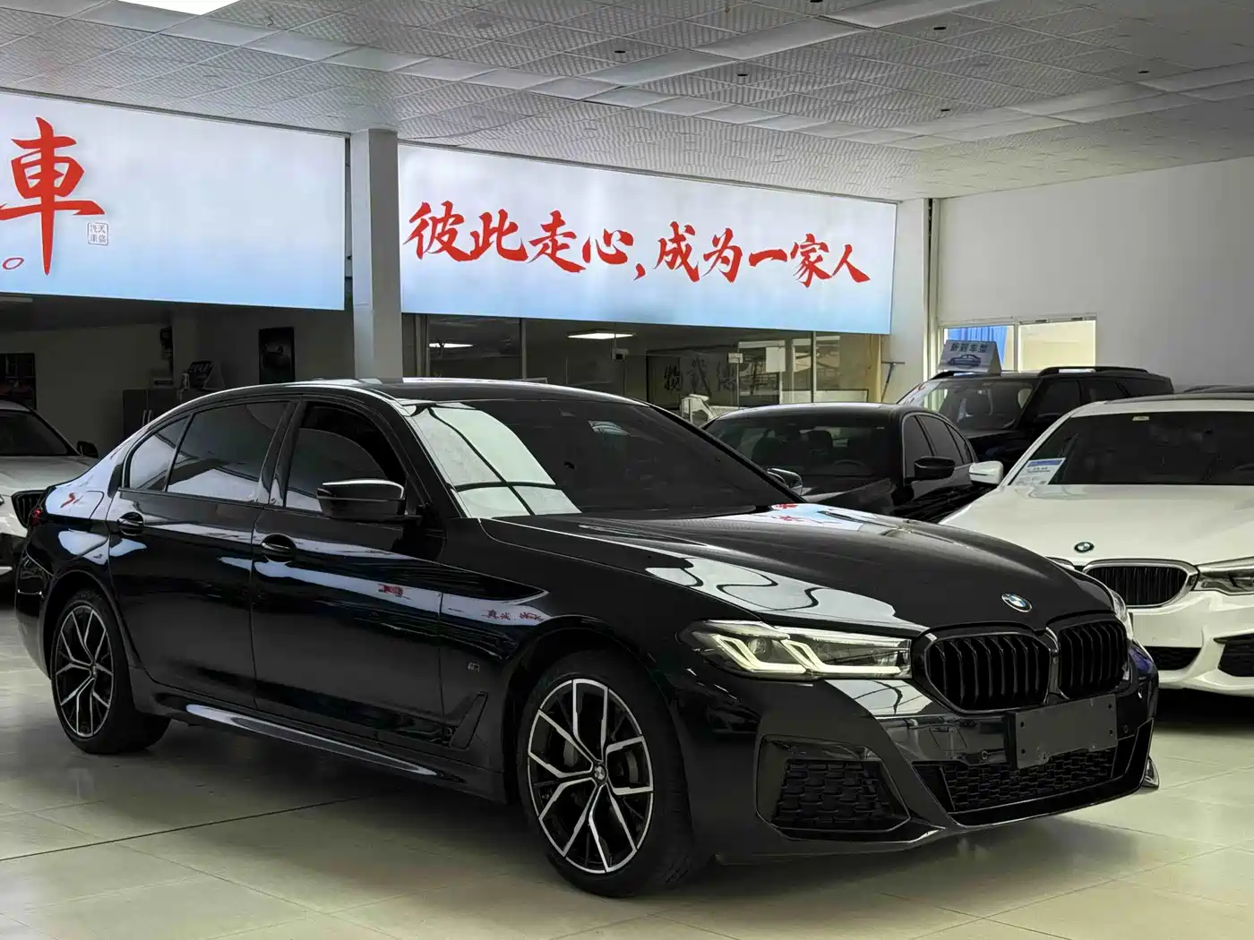 صورة 19 - BMW 5 Series