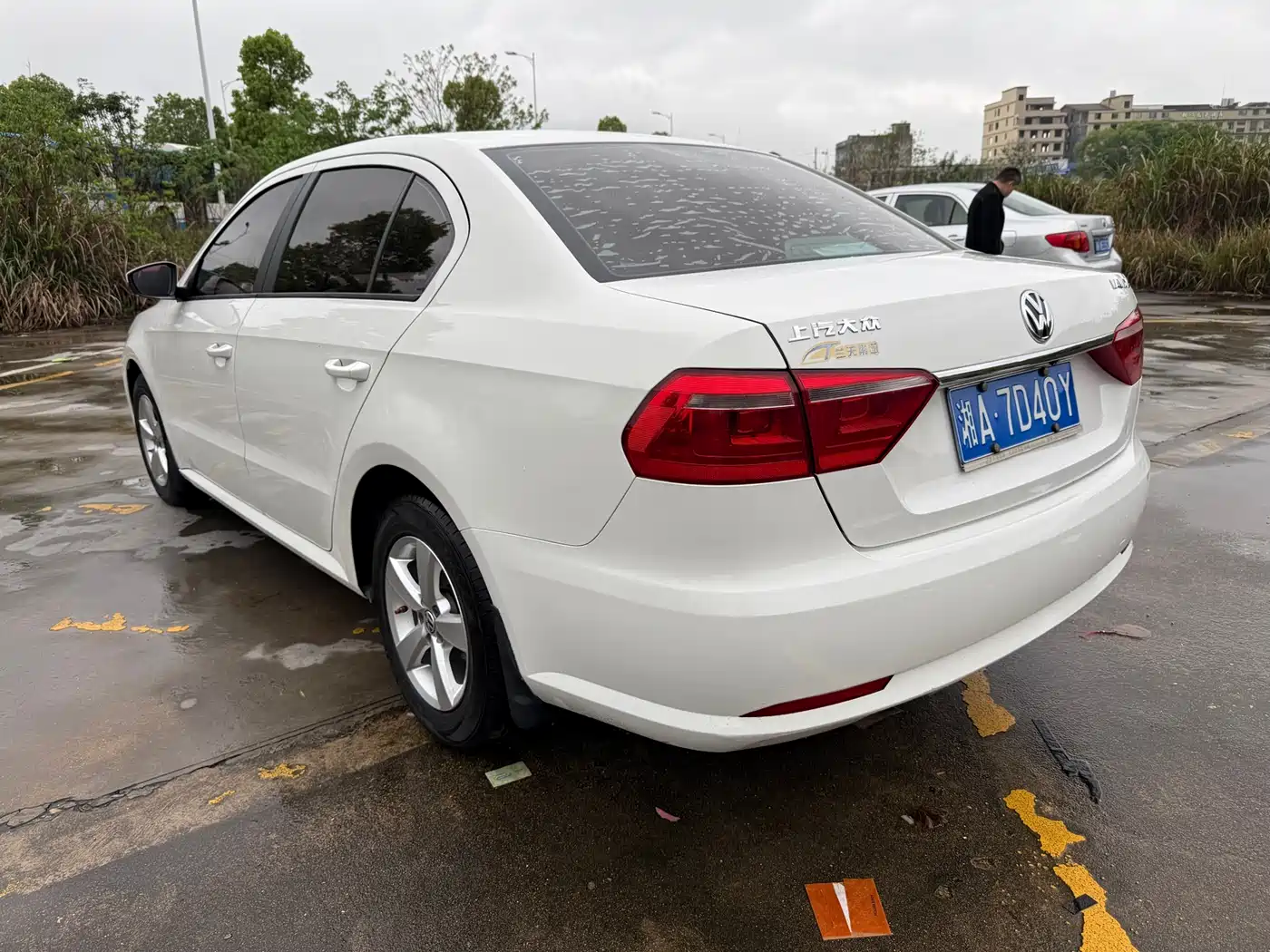 Volkswagen Lavida 2015 1.6L Automatic Trend Edition фото 6