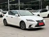 Фото 3 - Lexus CT
