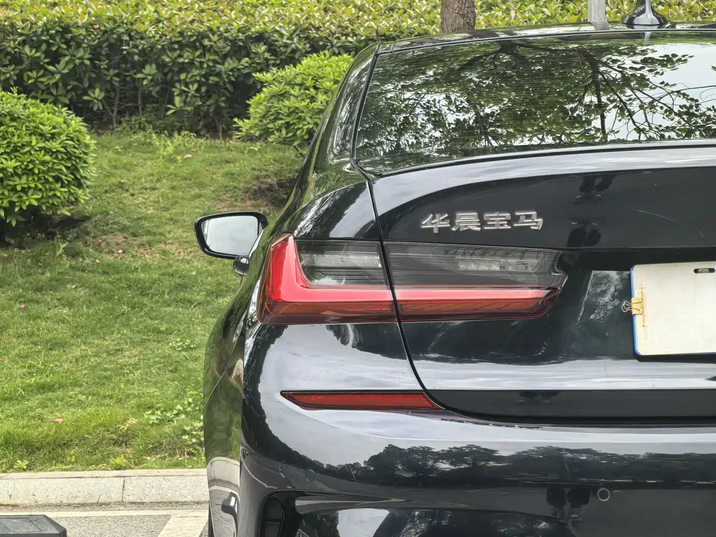 BMW 3-SERIES