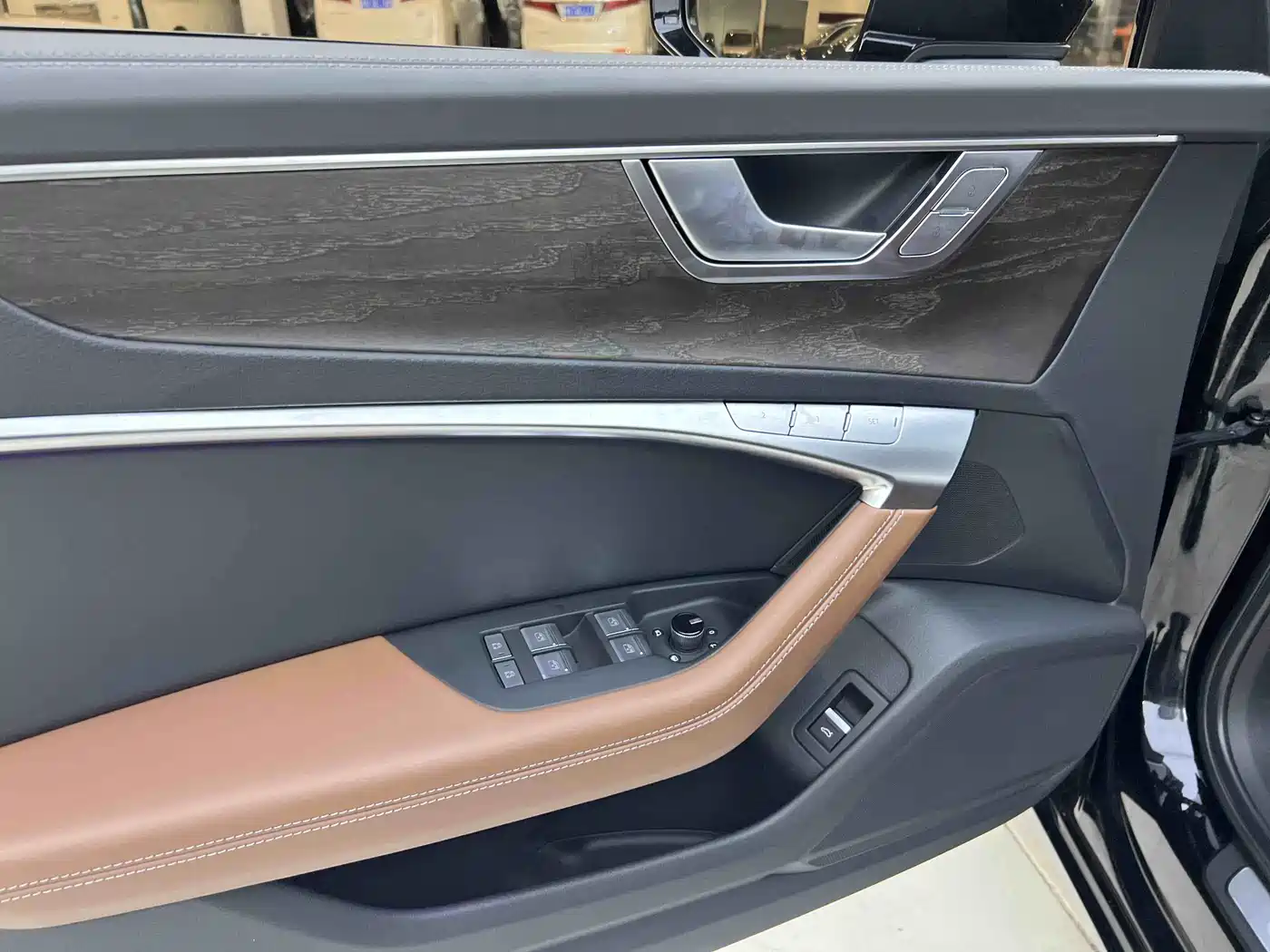 Audi A6L 2023 55 TFSI quattro Exclusive Elegance фото 8