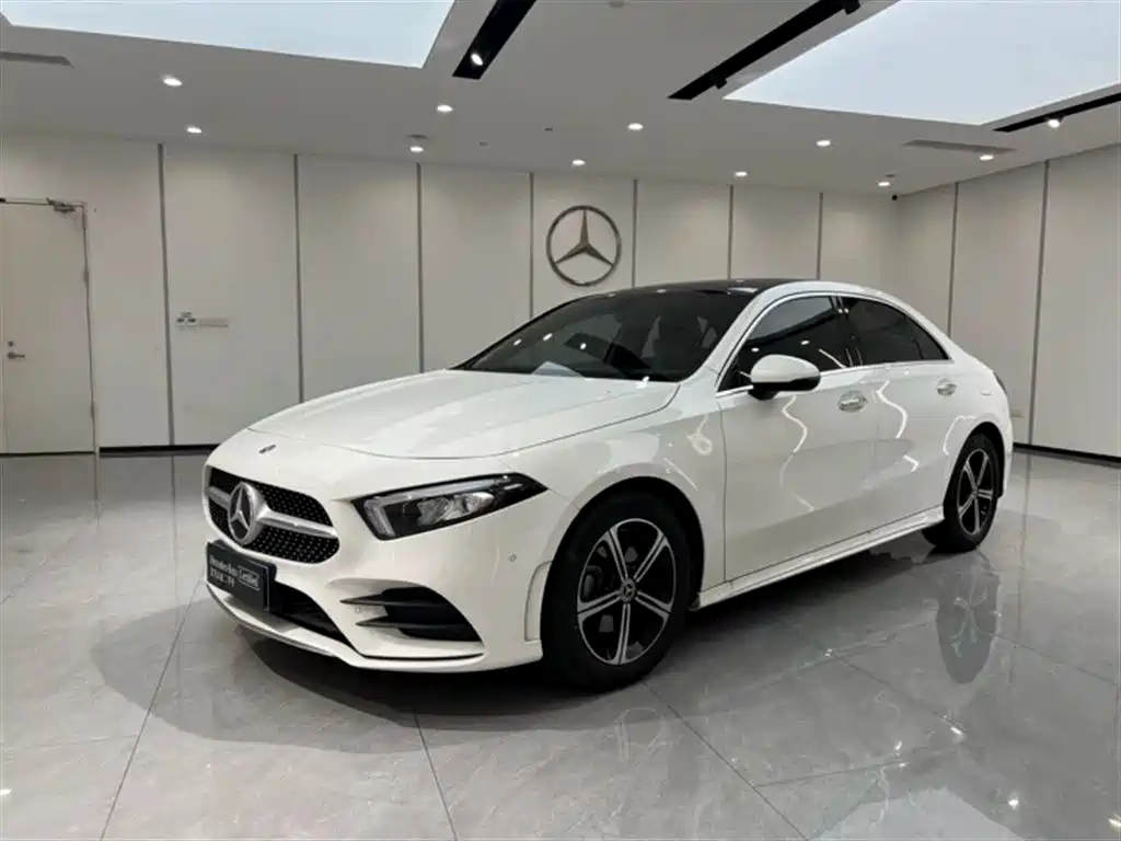 Mercedes-Benz A-Class 2022 Facelift III A 200 L Sport Sedan Fashion