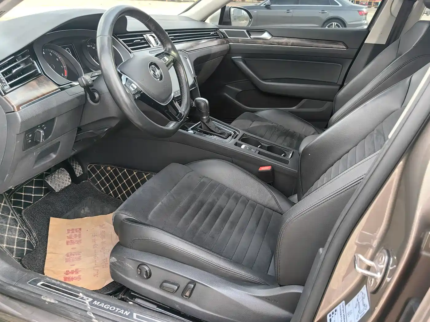 Volkswagen Magotan 2017 330TSI DSG Luxury фото 8