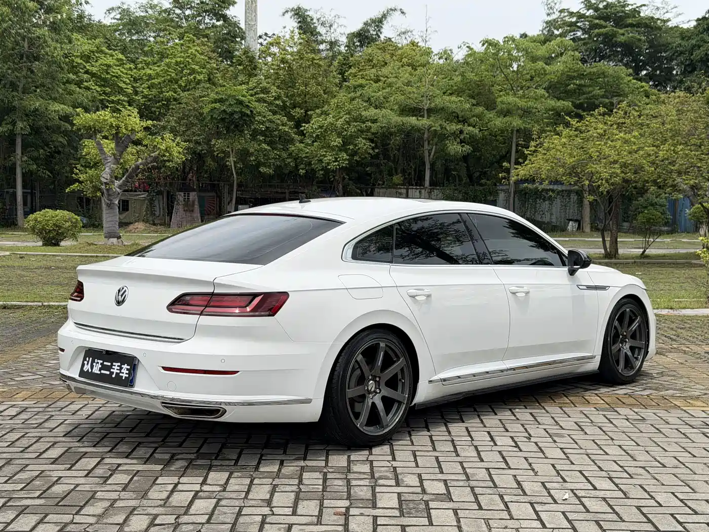 Volkswagen FAW-Volkswagen CC 2019 330TSI Luxury Appearance (China V) фото 13
