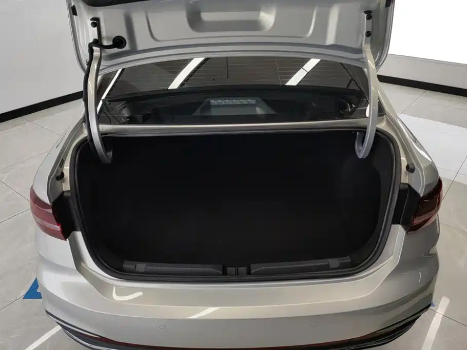 Volkswagen Lavida, миниатюра 4