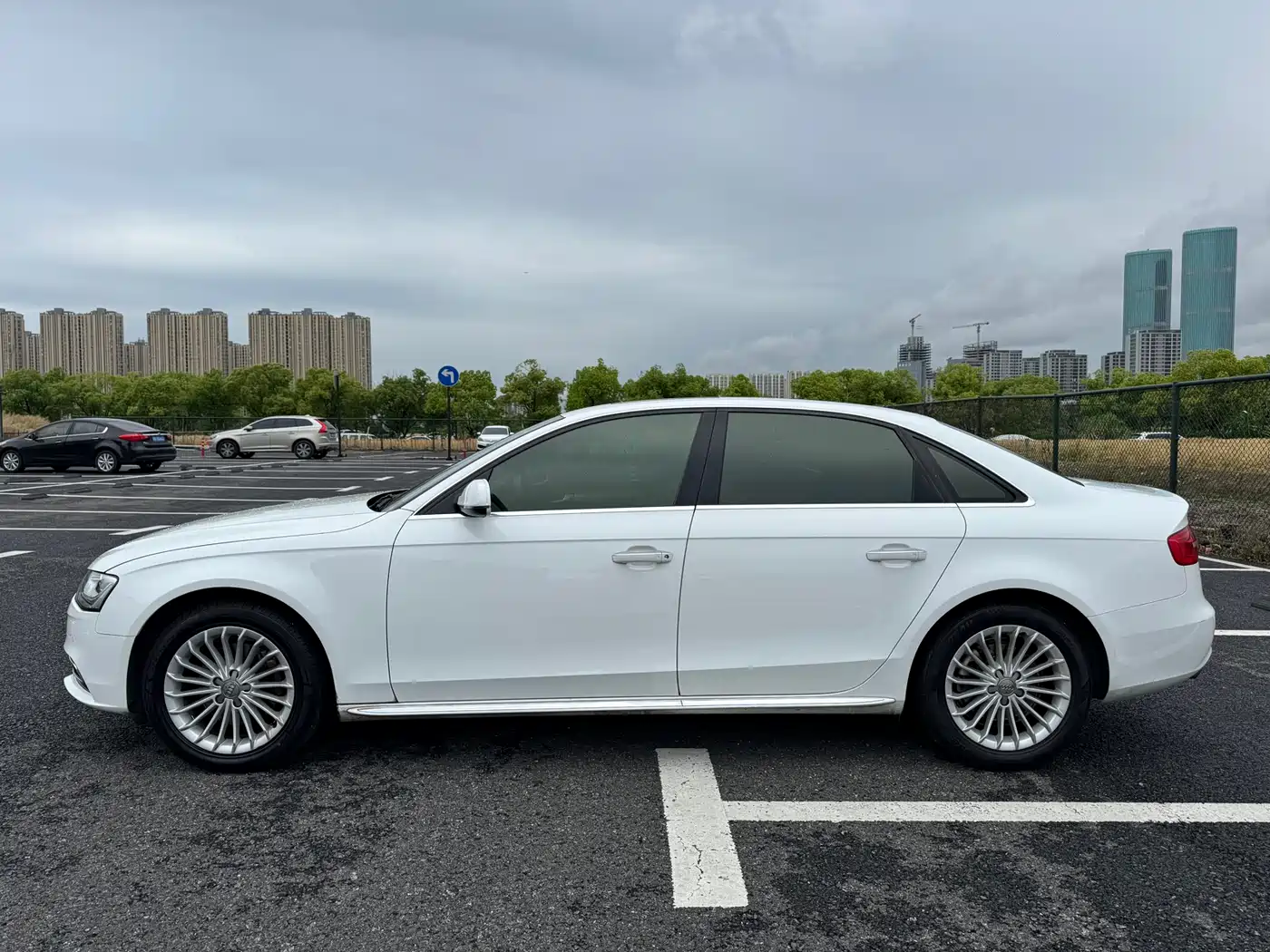 Audi A4L 2016 35 TFSI Automatic Standard фото 7