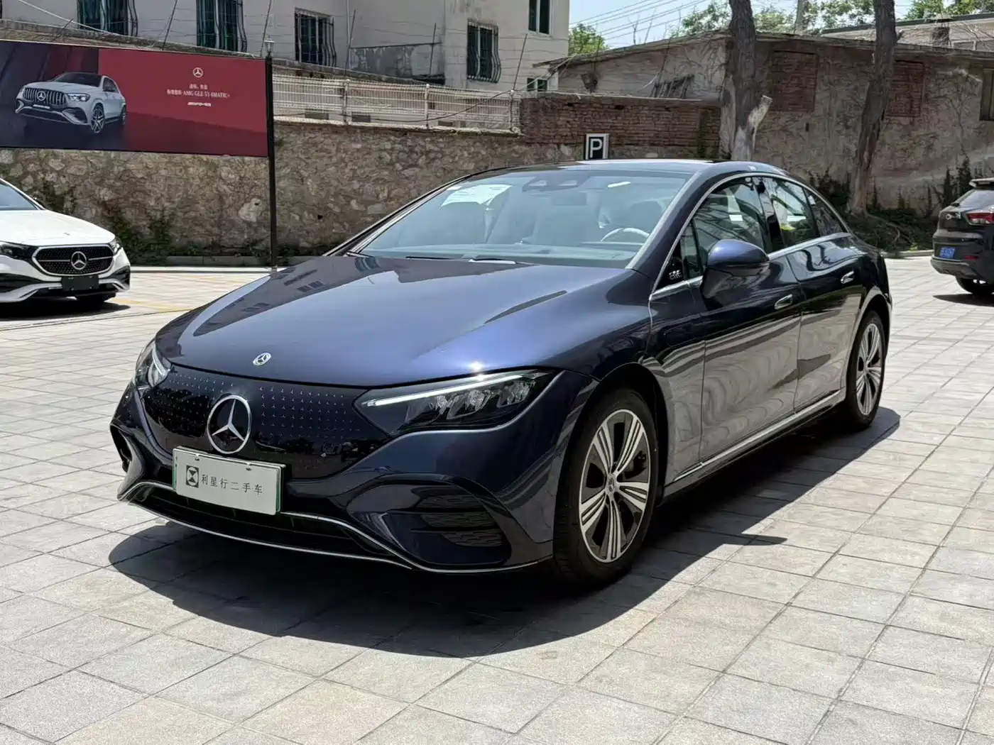 Mercedes-Benz EQE 2025 Model 500 4MATIC Luxury Edition
