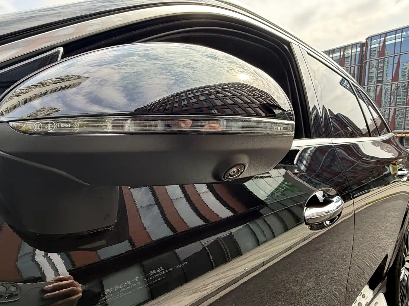 Mercedes-Benz GLC 2025 GLC 300 L 4MATIC Luxury 5-seater фото 6