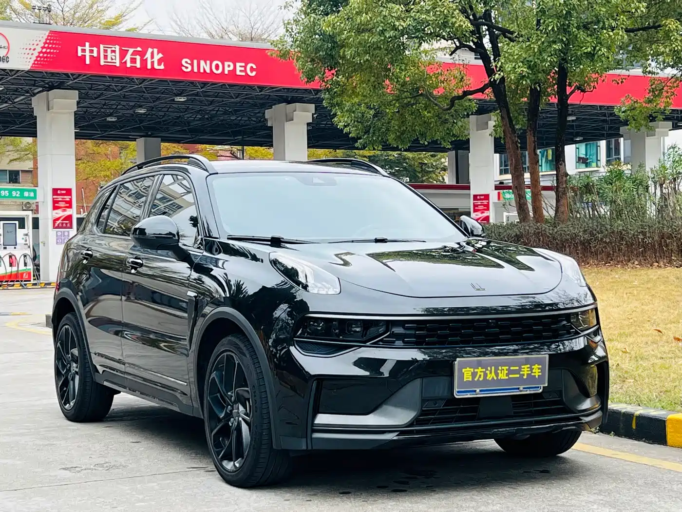 Lynk & Co 01 2021 2.0TD AWD Night Edition фото 2
