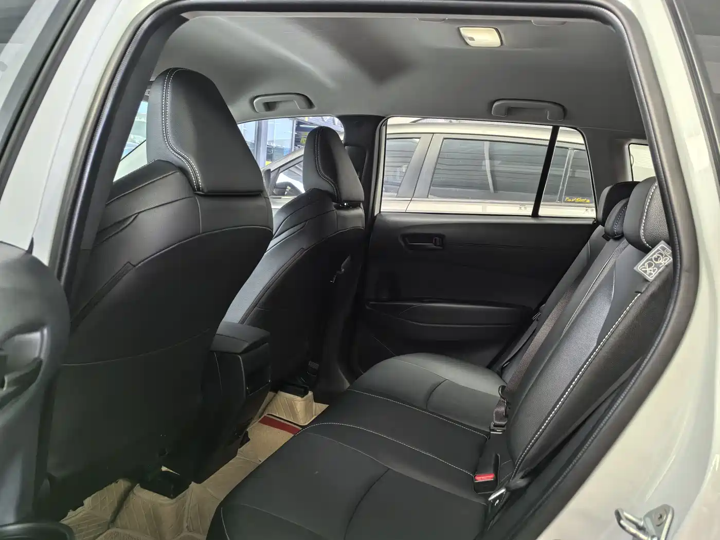 Toyota Frontlander 2024 2.0L CVT Elite Plus Edition фото 9