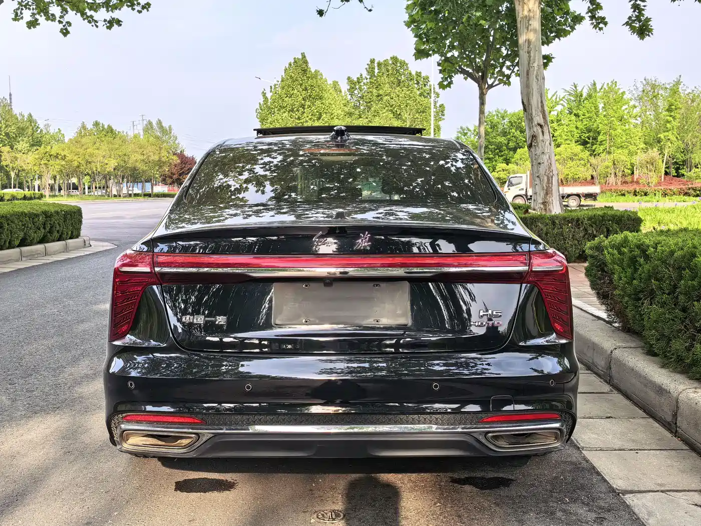 Hongqi H5 2023 2.0T Auto Smart Connect Flag Enjoy фото 6