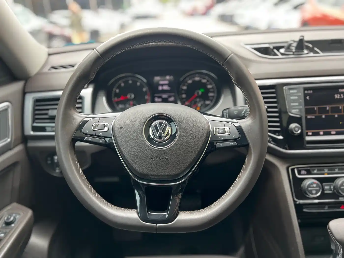 Volkswagen Teramont 2017 530 V6 4WD Luxury Edition фото 10