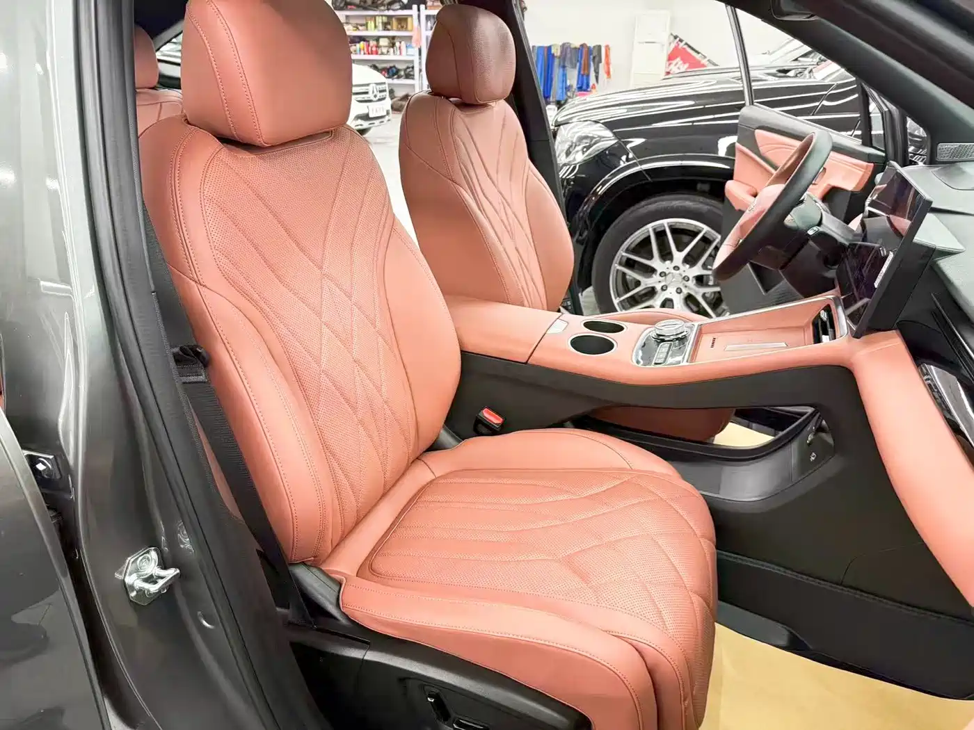 Geely Boyue REV 2026 2026 Extended Range Base Model