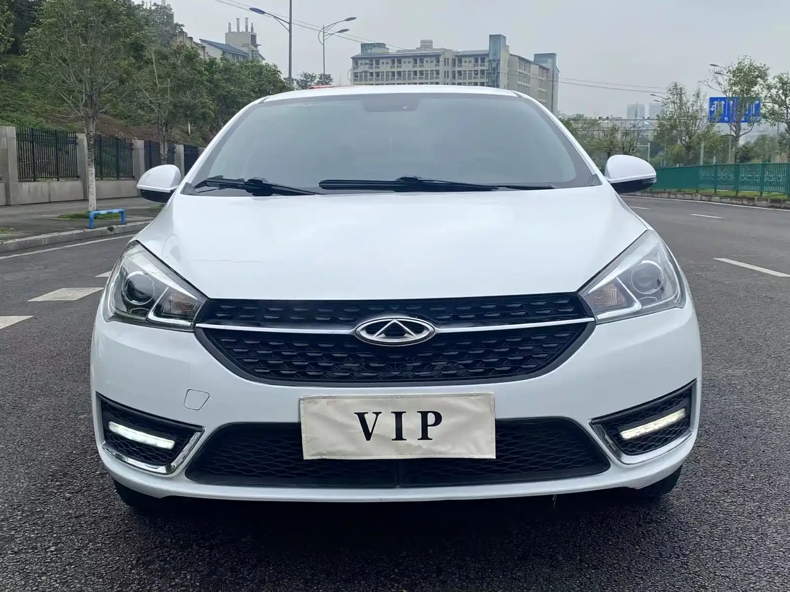 Фото 2 - Chery Arrizo 5