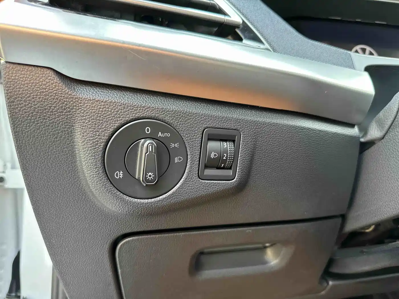 Volkswagen Lavida 2023 1.5L Auto Delight Edition фото 7