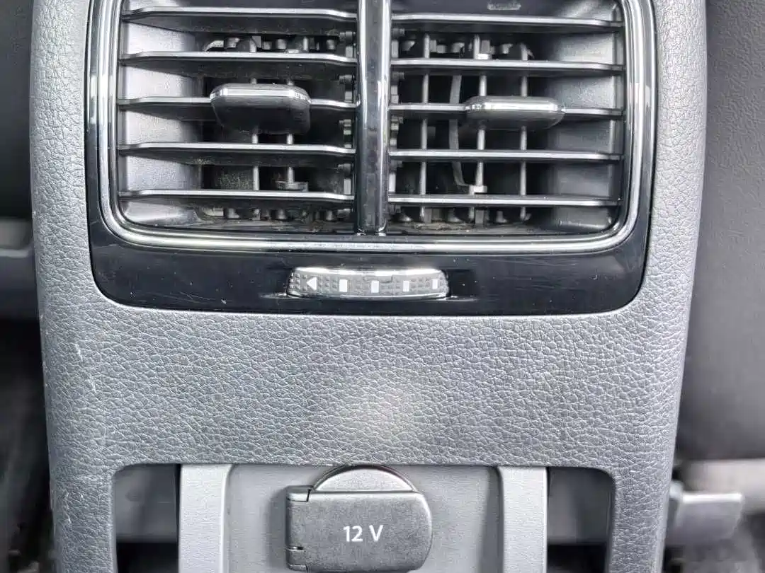Volkswagen Sagitar 2018 1.6L Automatic Comfort фото 21