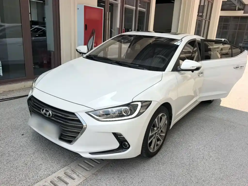 Hyundai Elantra 2016 Model 1.6L Automatic Smart Elite