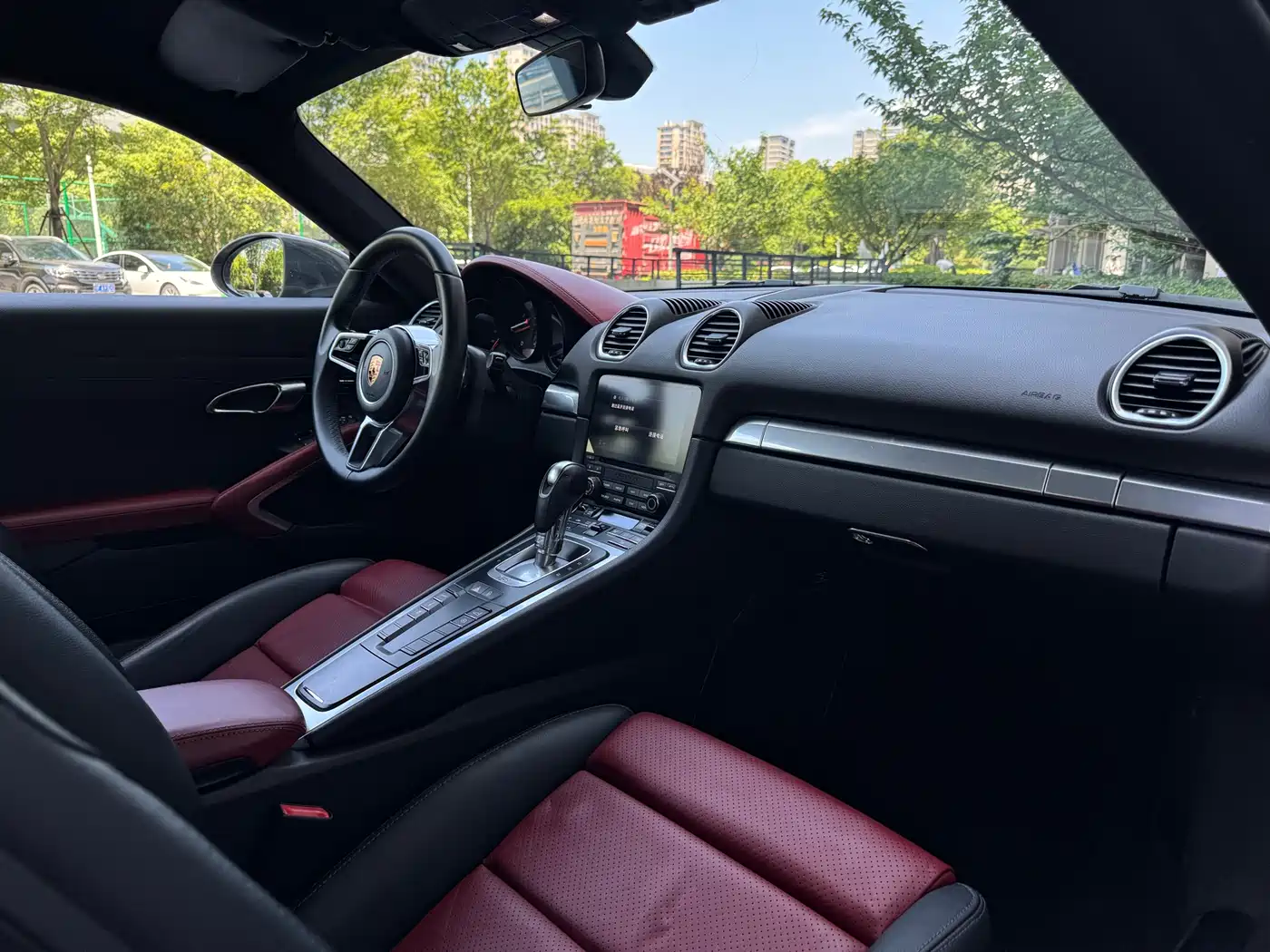 Porsche 718 2016 Cayman 2.0T фото 16