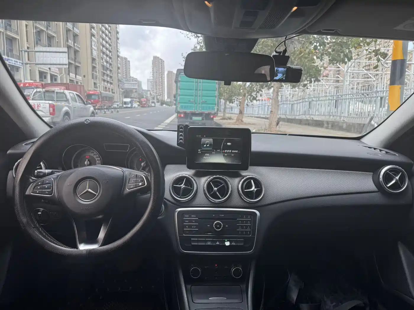 Mercedes-Benz GLA 2016 GLA 200 Dynamic фото 13