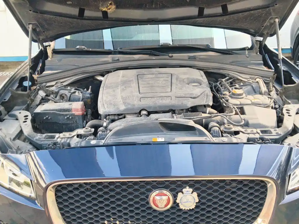 Jaguar F-PACE 2017 2018 2.0T 4WD Urban Premium Edition