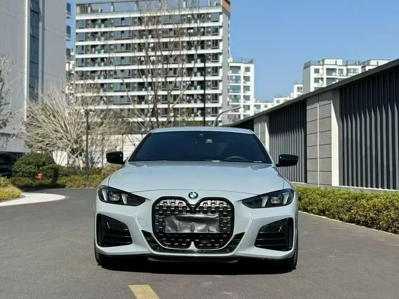 BMW 4 Series 2024 430i M Sport Shadow Edition фото 2