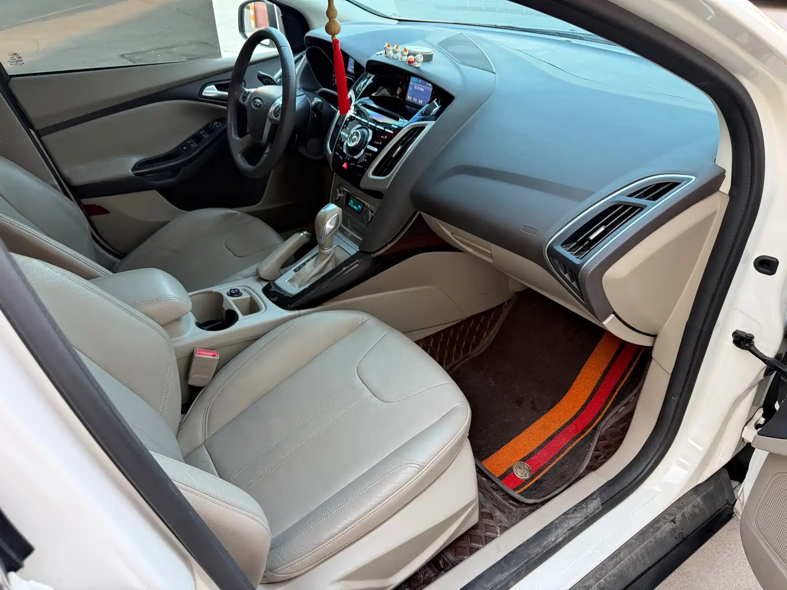 Фото 6 - Ford Focus