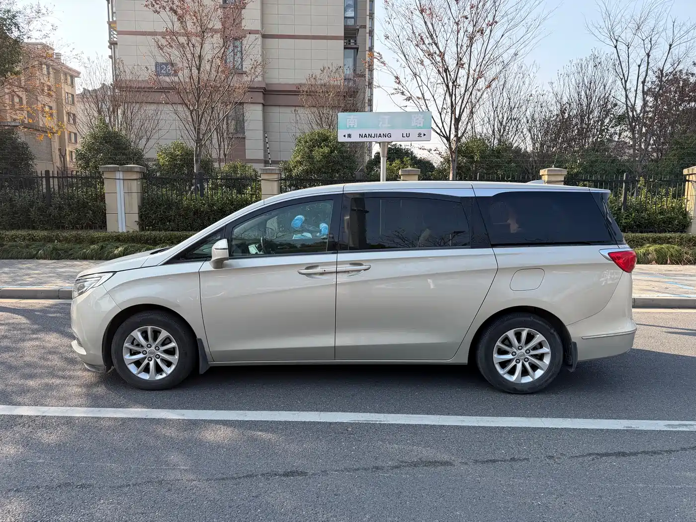Buick GL8 2017 ES 28T Premium China V фото 5