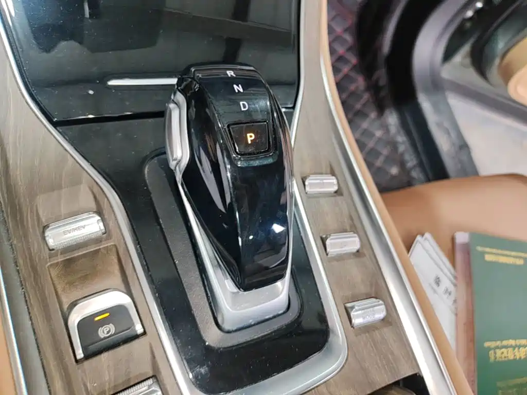Landian E5 2024 2023 1.5L DE-i 100KM Premium 7-Seater