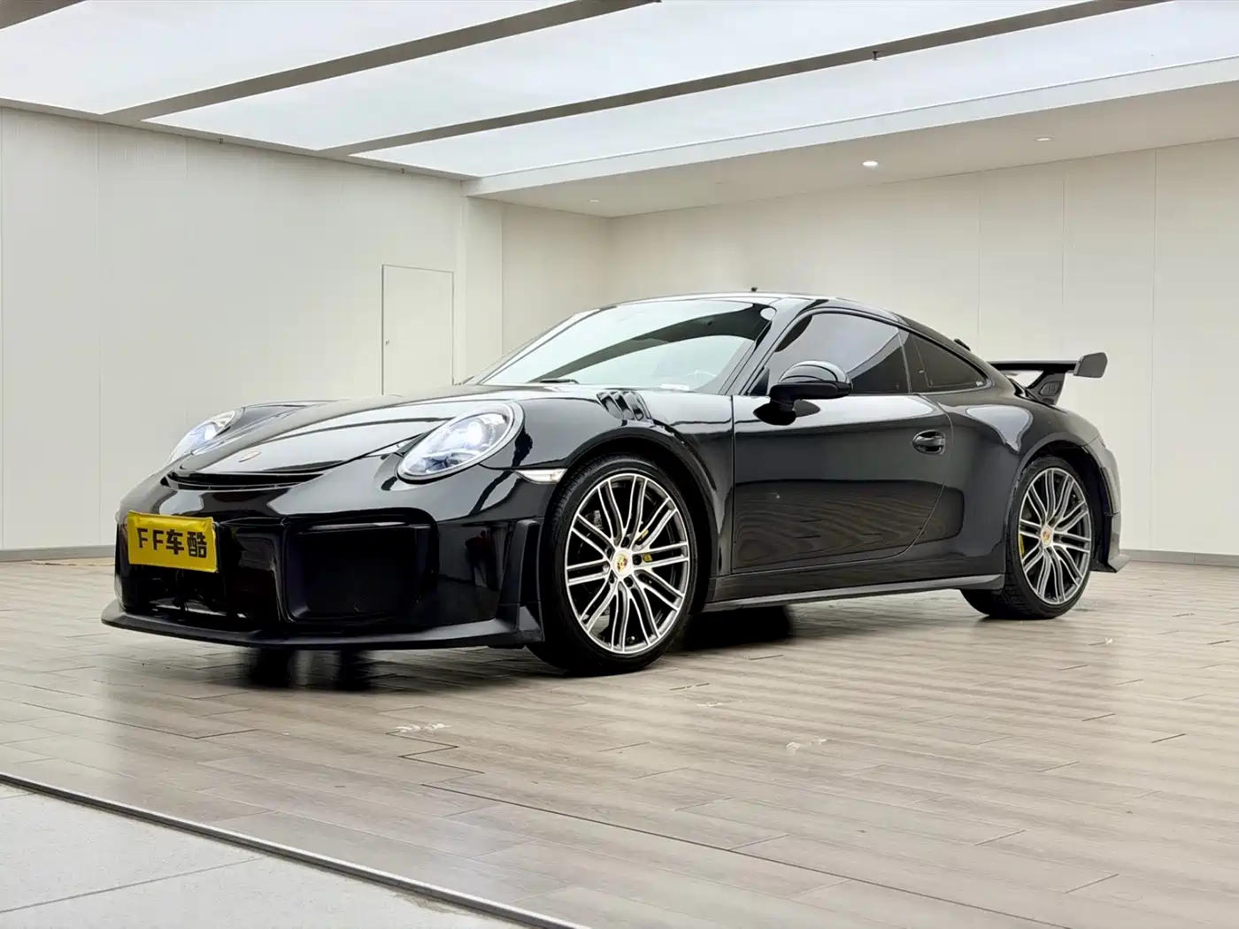 Porsche 911 2013 Carrera 4 3.4L