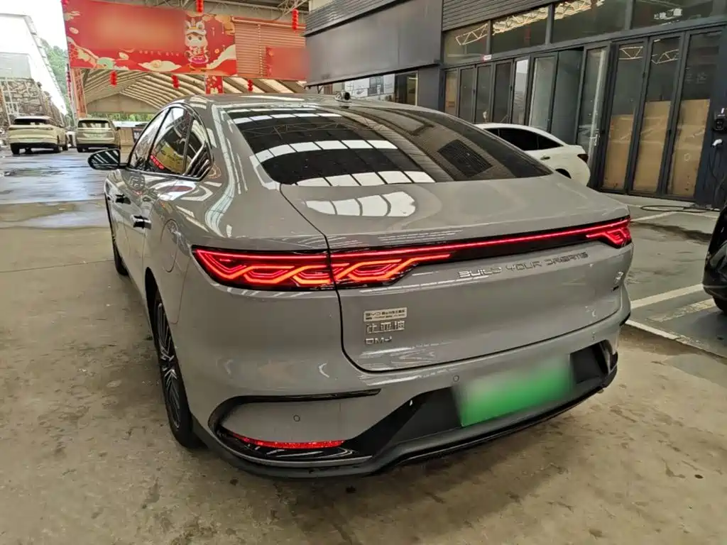 BYD Han 2025 2025 DM-i Smart Driving Edition 125KM LiDAR Flagship