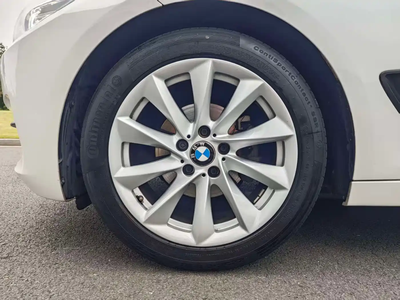 BMW 3 Series GT 2018 320i Fashion фото 20