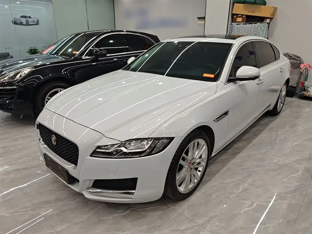 Jaguar XFL 2020 XFL 2.0T P250 4WD Premium Edition