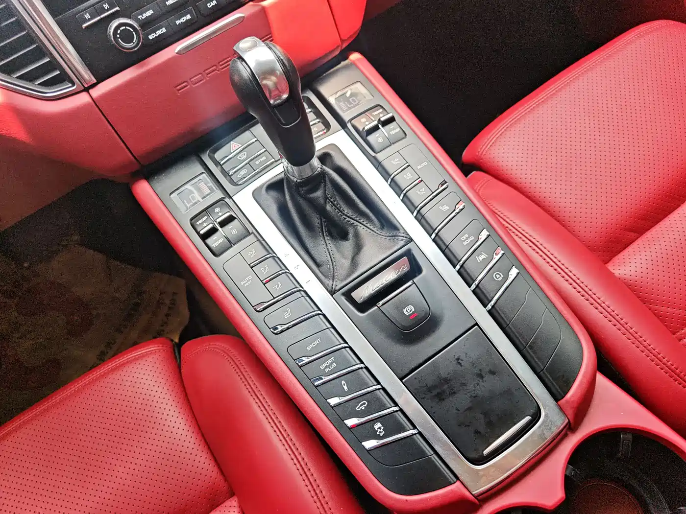 Porsche Macan 2016 Macan Turbo 3.6T фото 10